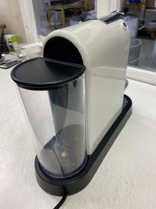 CAFETERA NESPRESSO CITIZ