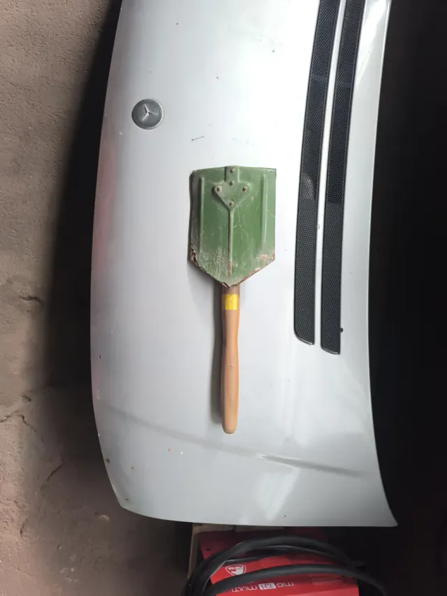 Pala militar plegable verde