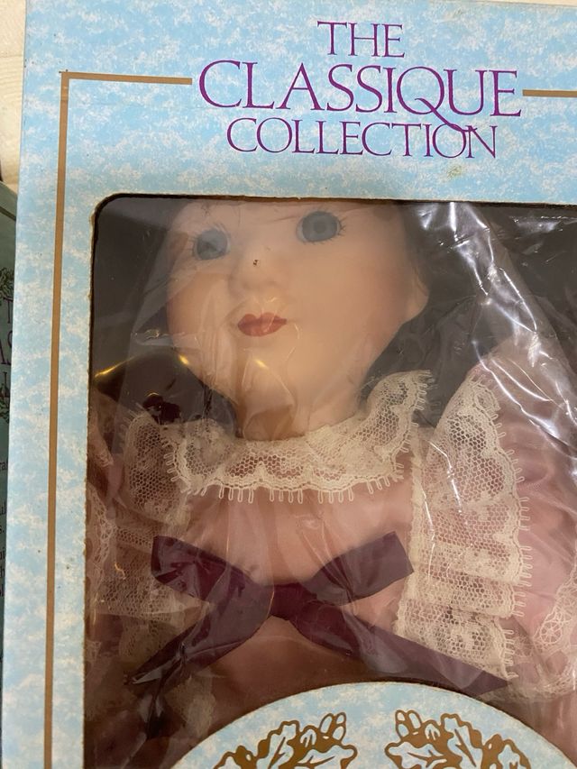 Muñeca de Porcelana Natasha