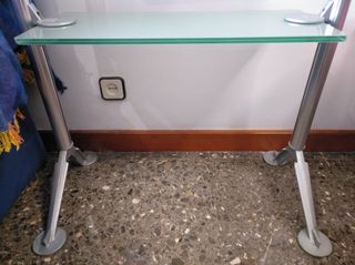 Estantería de cristal