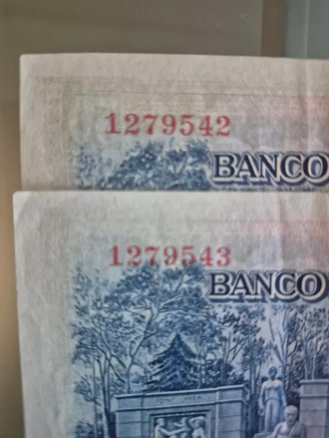 Lote Billetes EBC de España con serie correlativa