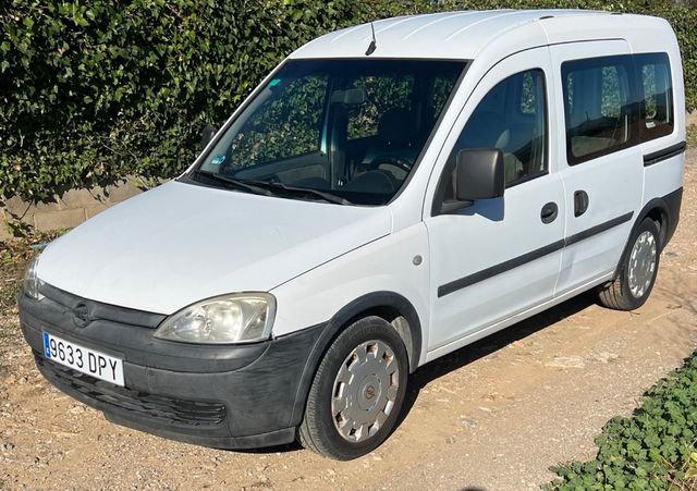 Opel Combo 2005