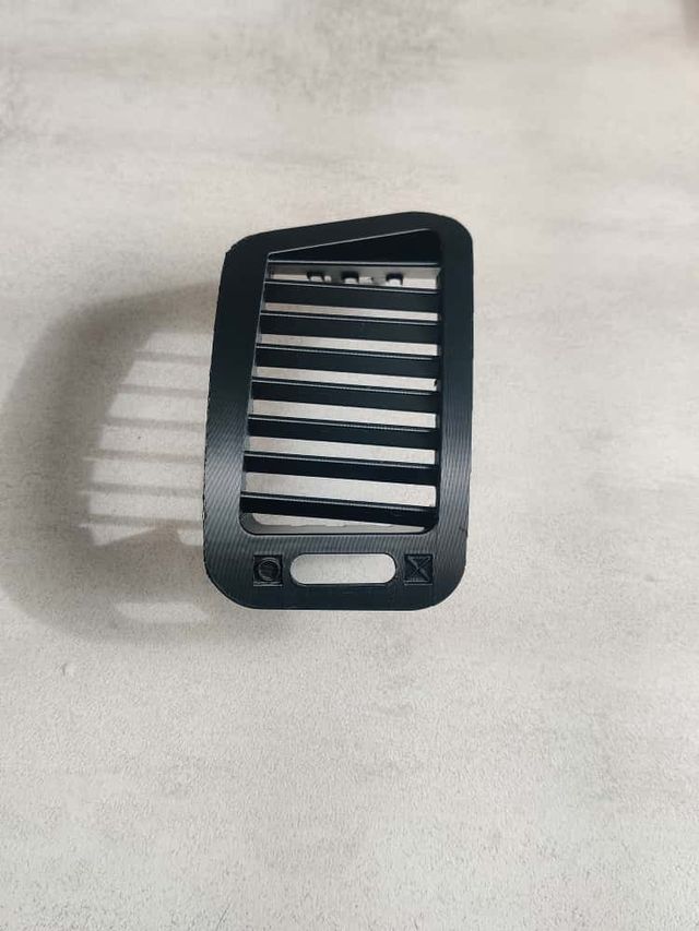 Rejillas ventilación Nissan Terrano 2 Ford Maveric