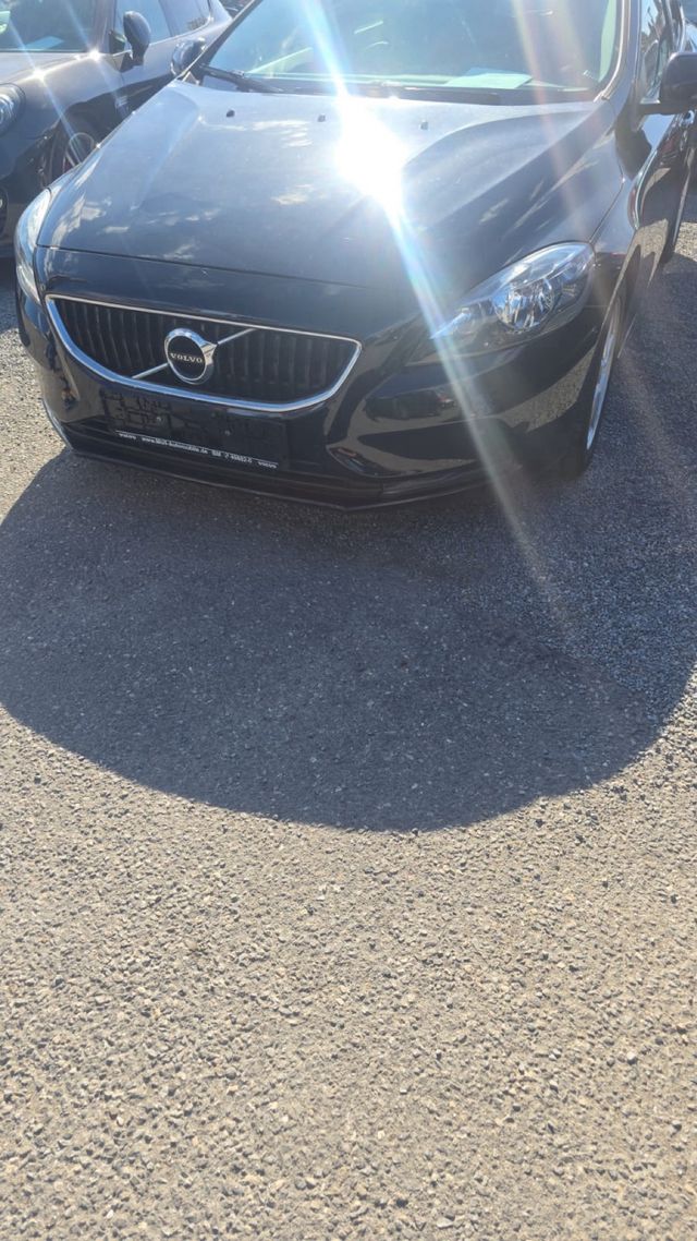 Volvo V40 2018