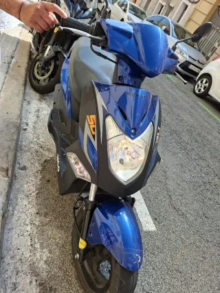 Moto Kymco Agility 50cc Azul
