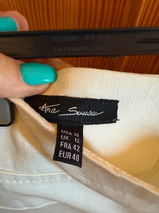 Falda tubo blanca elegante