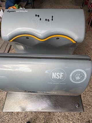 Coppia Dyson Airblade