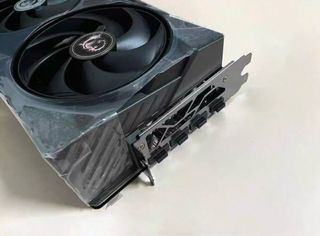 MSI Gaming Trio OC sin chip ni VRAM