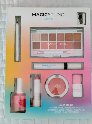 Kit Maquillaje Magic Studio Multicolor