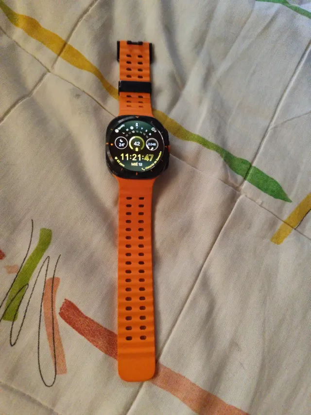 Samsung Galaxy Watch Ultra semi nuevo,