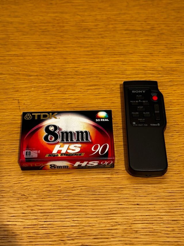 Sony Handycam Video 8 Digital Zoom 24x