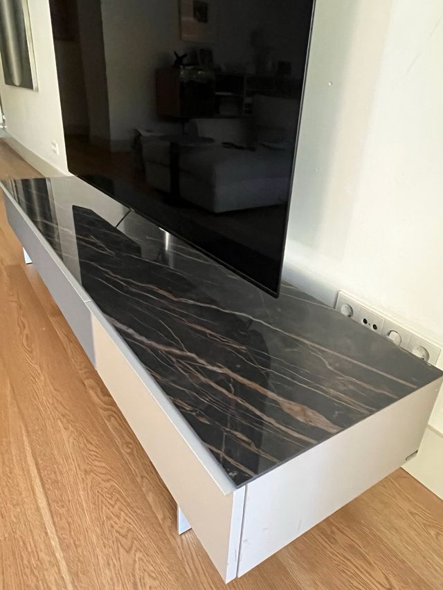 Mueble TV Roche Bobois cristal y metal