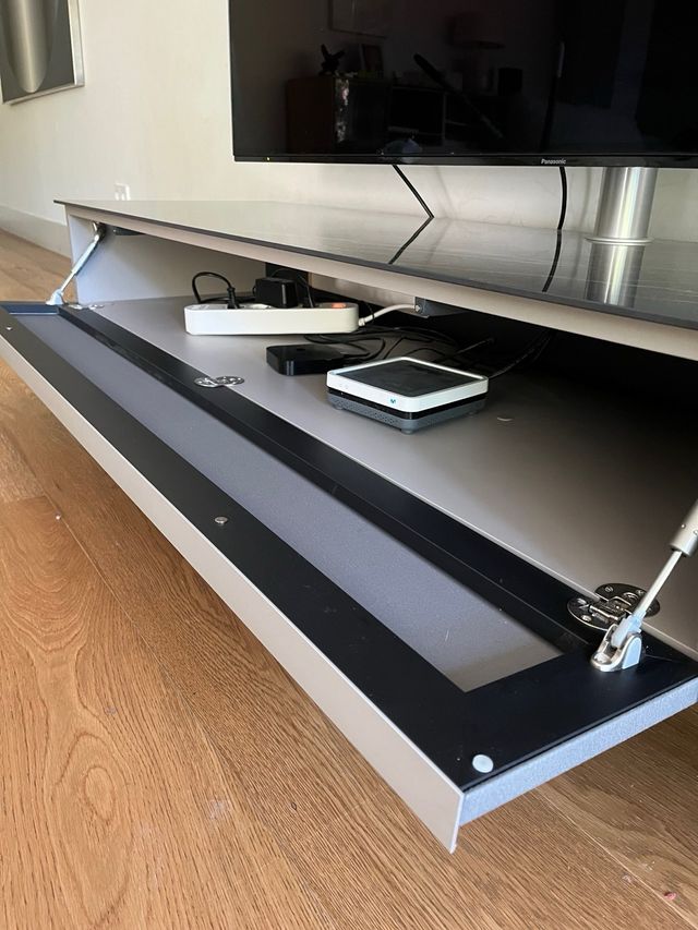 Mueble TV Roche Bobois cristal y metal