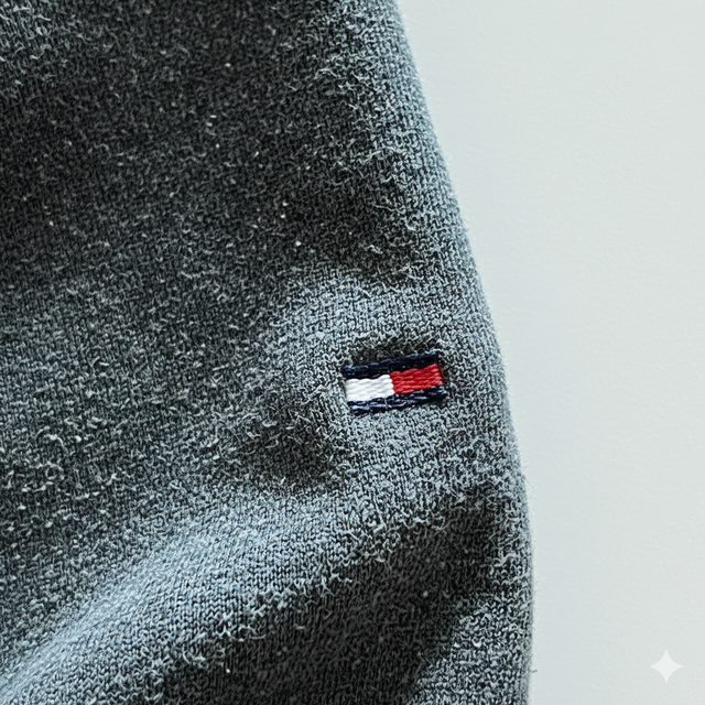 Sudadera Tommy Hilfiger Gris con Logo