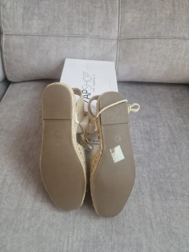 Alpargatas de rafia beige talla 37