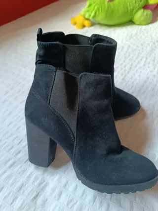 Botines negros tacón grueso