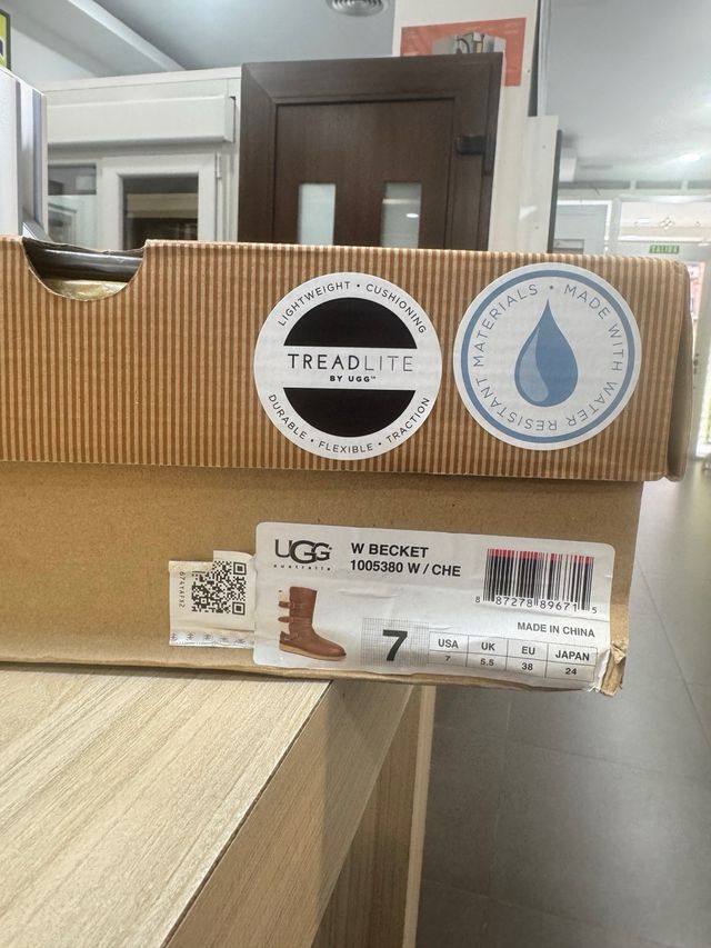 Botas UGG W Becket Talla 38 Marrón