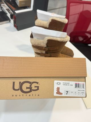 Botas UGG W Becket Talla 38 Marrón