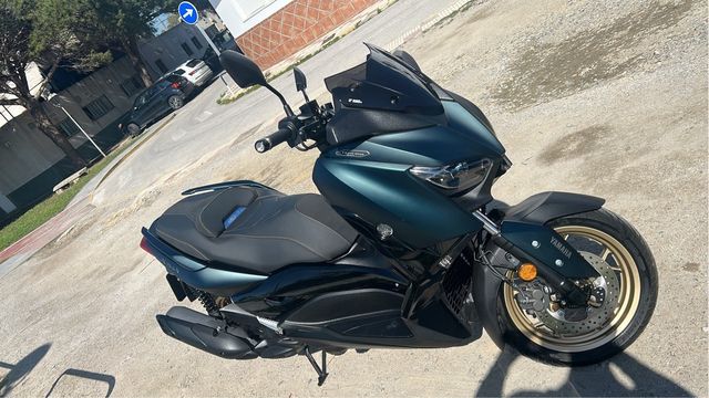 Yamaha XMAX 125cc Negra