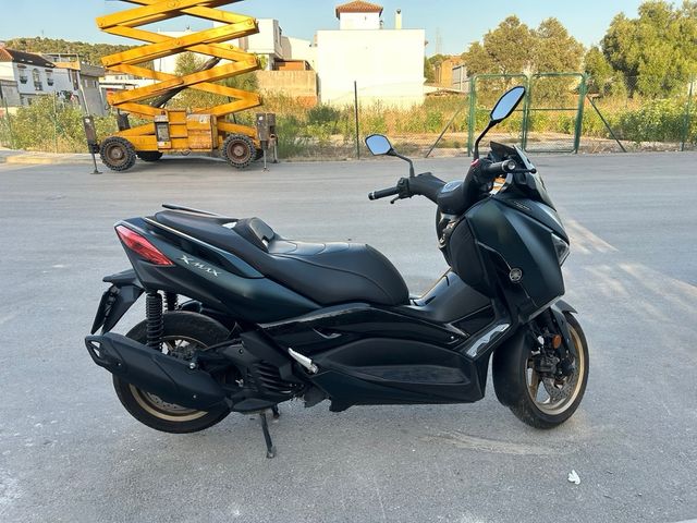 Yamaha XMAX 125cc Negra