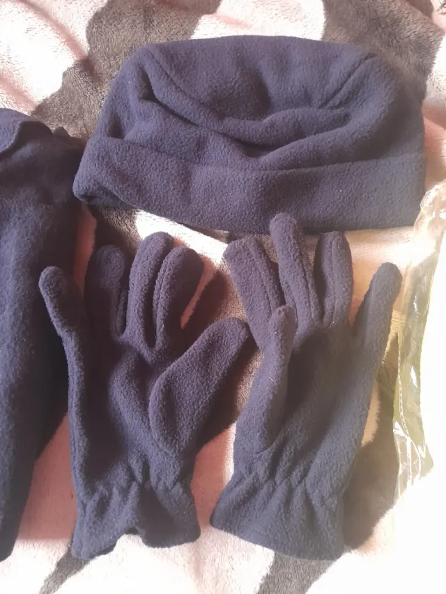 Gorro, guantes y bufanda azul/amarillo