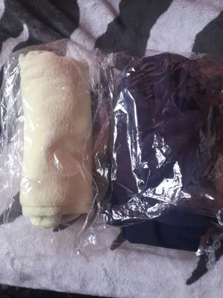 Gorro, guantes y bufanda azul/amarillo