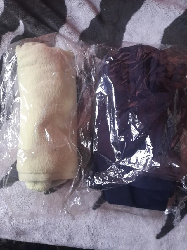 Gorro, guantes y bufanda azul/amarillo