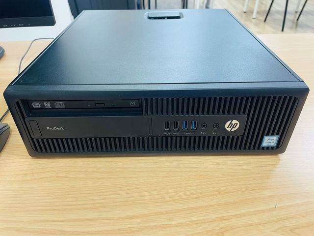 Ordenador HP + Monitor + Teclado + Ratón