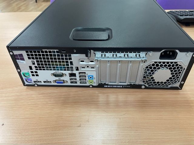 Ordenador HP + Monitor + Teclado + Ratón