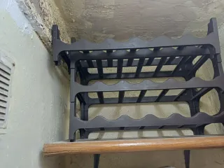 Botelleros de Resina Apilables. Recoger Vall Hebro