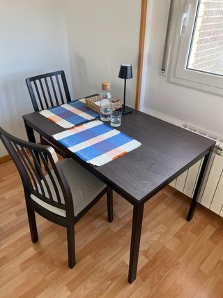 Conjunto Mesa y Sillas IKEA