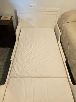 Cama extensible infantil IKEA SUNDVIK + Colchón