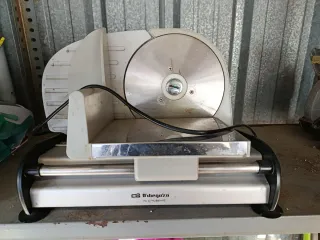 Cortador de fiambre D'AEG