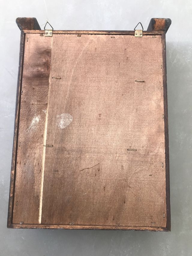 Cuadro guarda llaves madera.