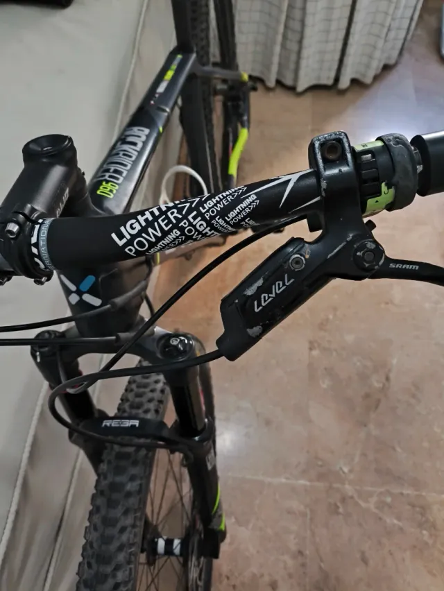 Bicicleta Btwin Rockrider 960 Carbono 27.5