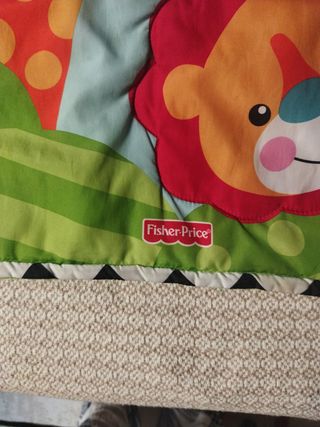 Gimnasio para bebé con arco y juguetes