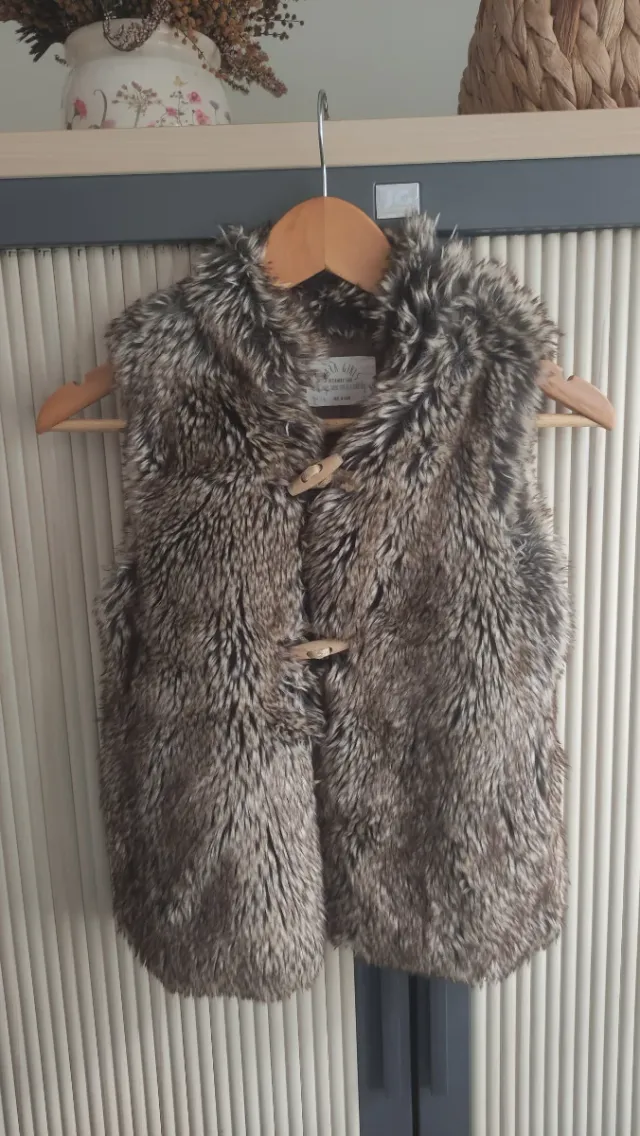 Chaleco pelo Zara Girls