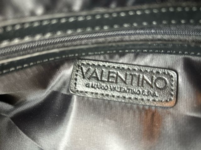 Bolso Valentino Negro y Dorado