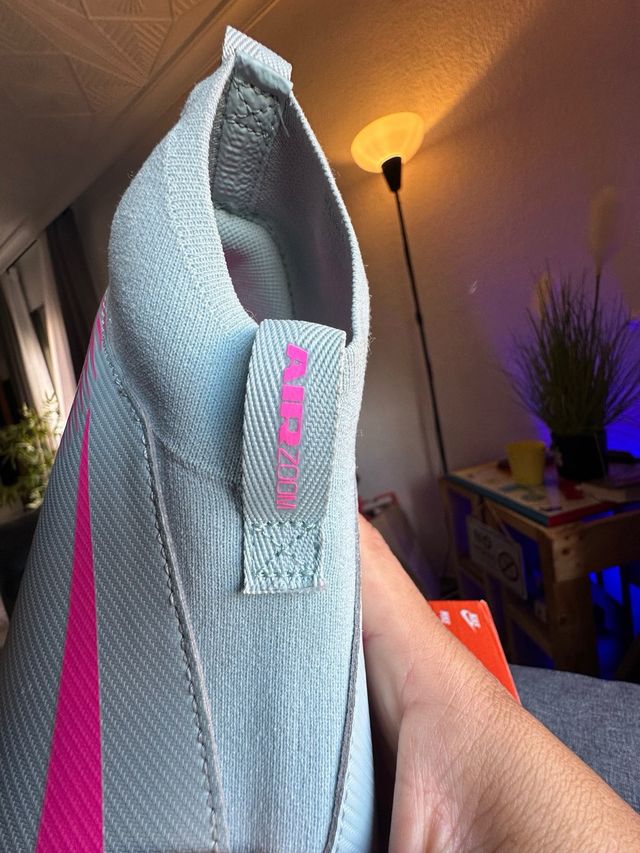 Botas Fútbol Nike Niño Talla 36