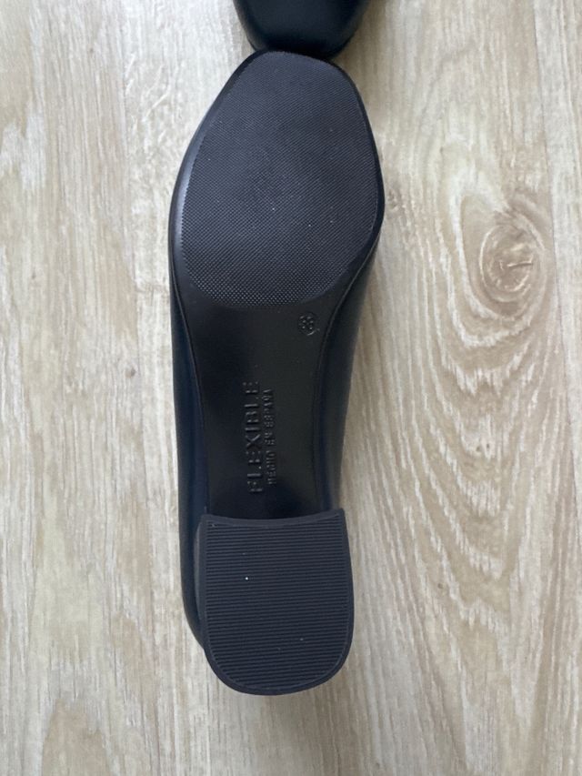 Zapatos mujer salón azules,con lazo, adorno dorado