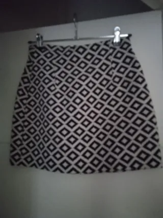 Minifalda Zara geométrica