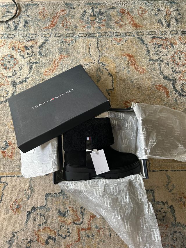 Botas Tommy Hilfiger Negras Terciopelo Talla 39