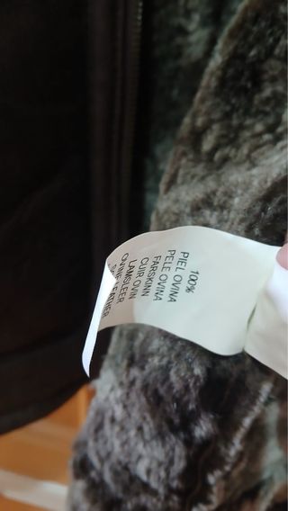 Cazadora marrón con borreguillo