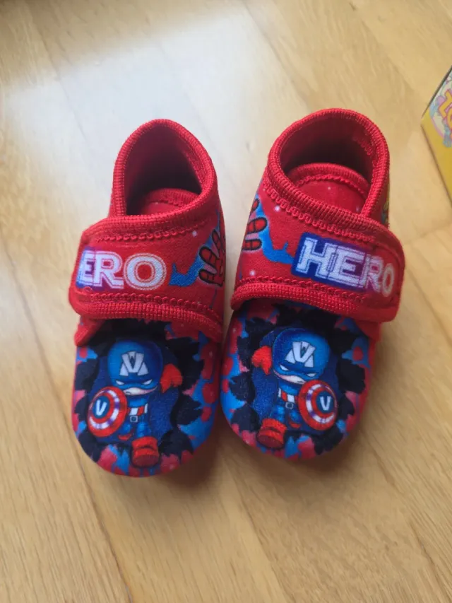 Zapatillas infantiles Talla 22 y 23