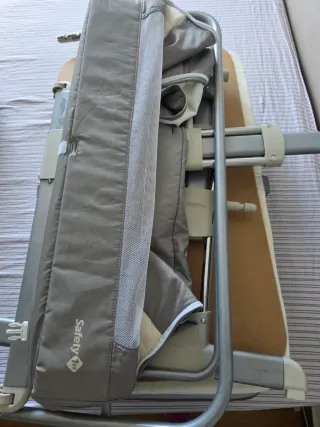 Minicuna colecho Safety 1st gris