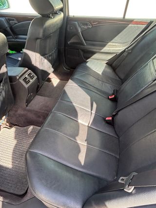 Mercedes-Benz 220 1999