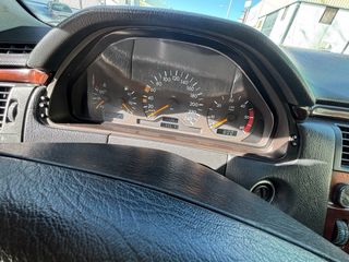 Mercedes-Benz 220 1999