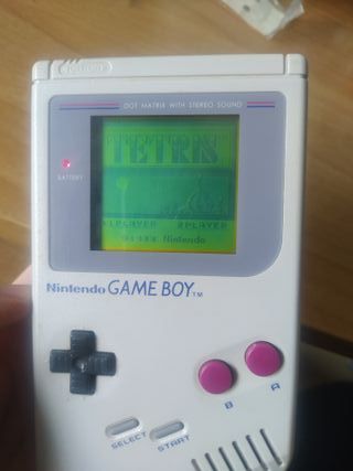 Nintendo Game Boy Blanca con Tetris