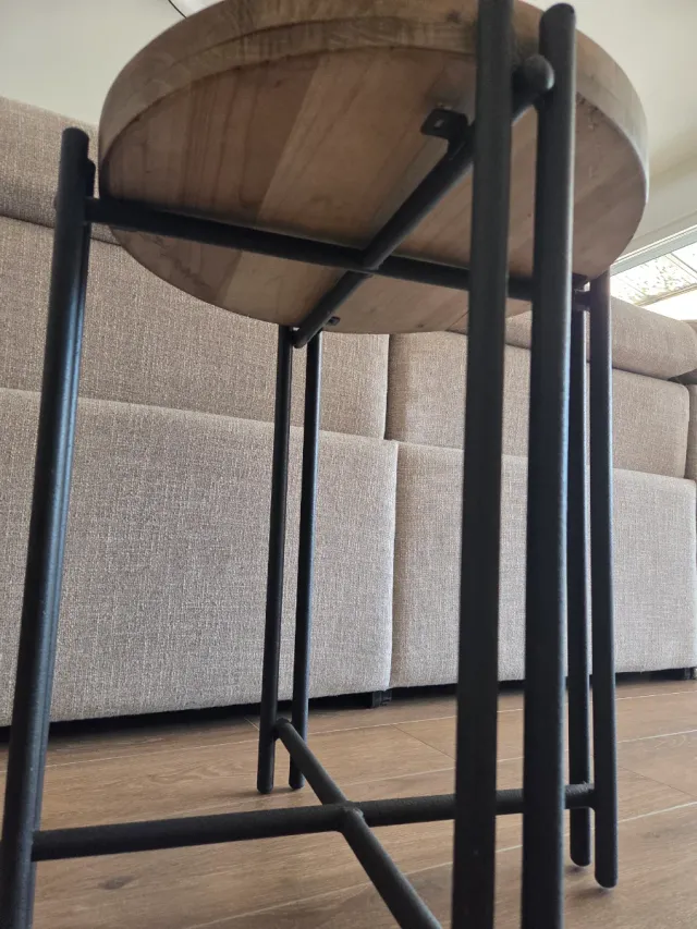 Mesa auxiliar madera y metal
