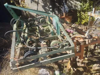 Cultivador agrícola 11 brazos